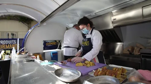 Des chefs cuisiniers viennent en aide aux étudiants dijonnais en...